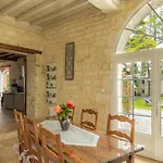 Manoir De Vauville Bed and Breakfast Fresville