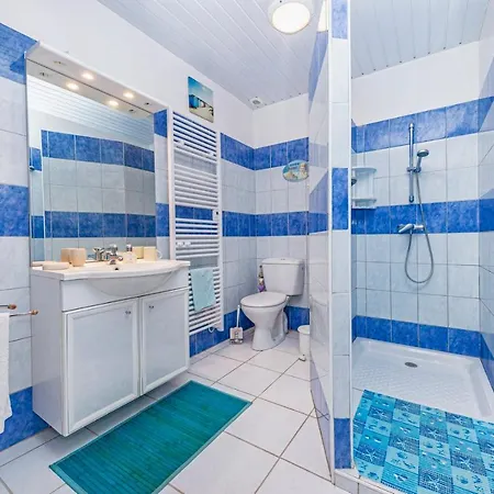 Manoir De Vauville Bed & Breakfast Fresville