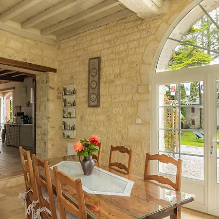 Manoir De Vauville Bed & Breakfast Fresville
